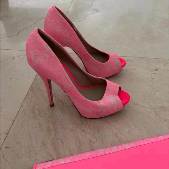 ALDO Pink Lace Peep Toe Heels and Clutch Set - Picture 6 of 6